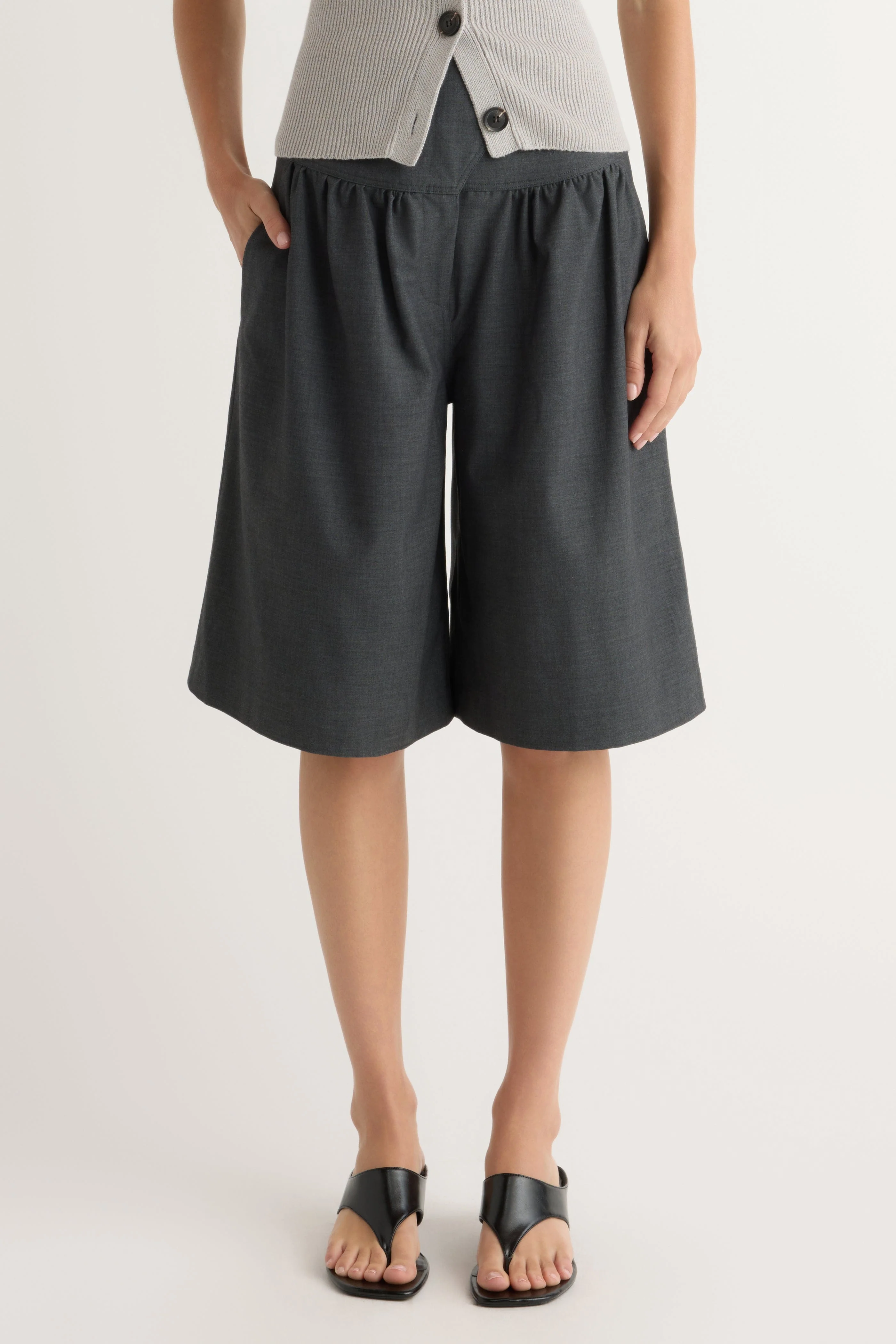 Arlen Suiting Bermuda Short - Image 4
