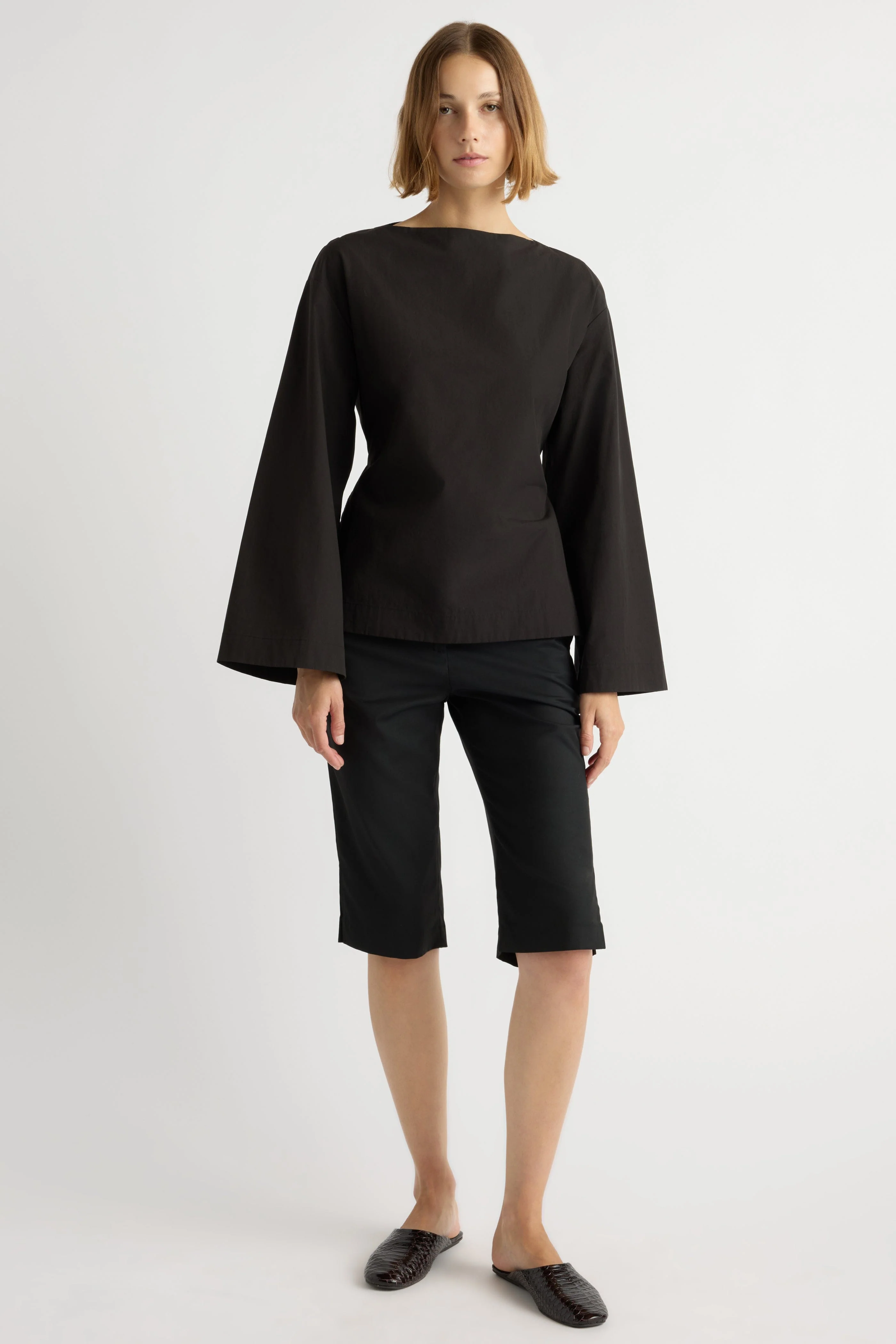 Lexi Tailored Capri Pant - Image 4