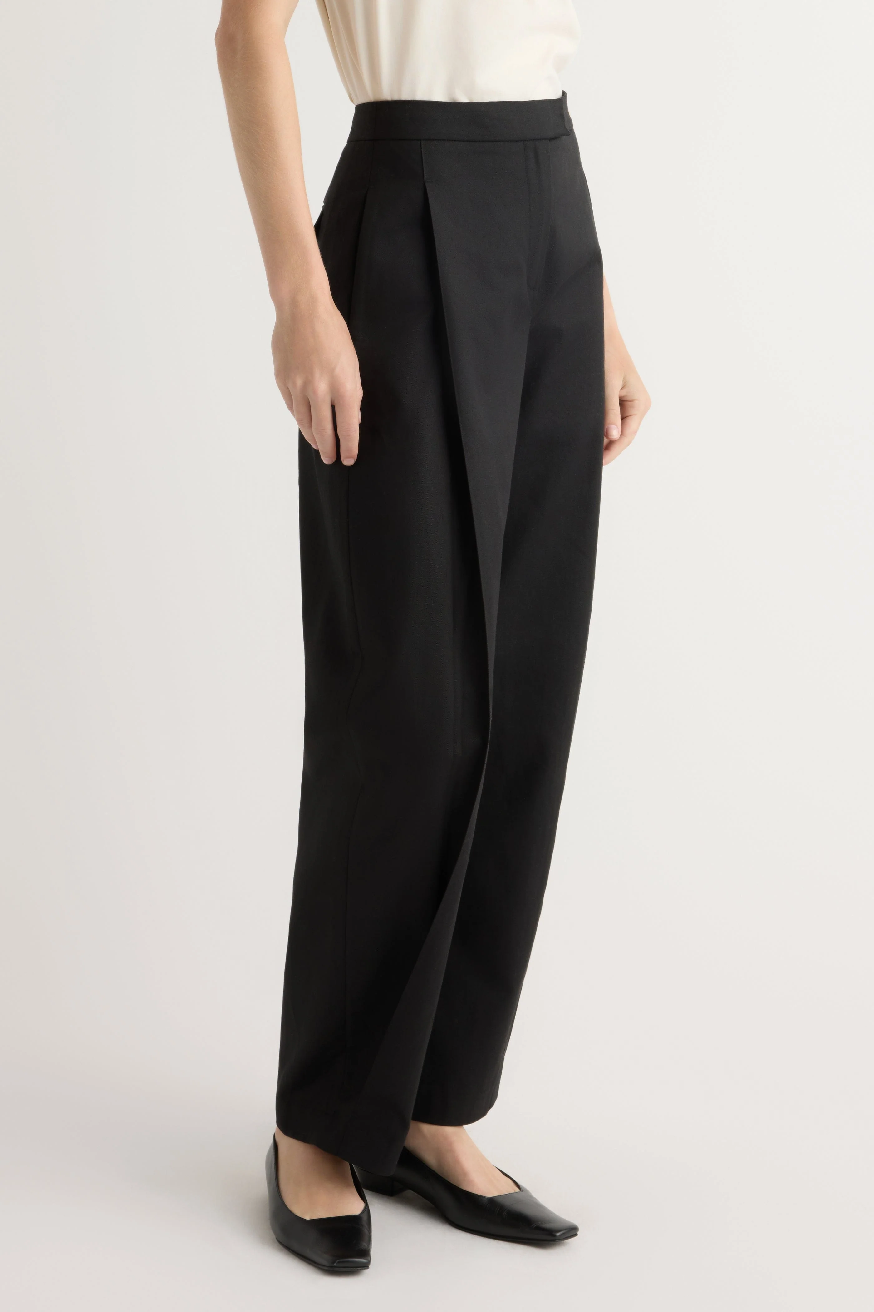 Lucia Tailored Barrel-Leg Pant - Image 3